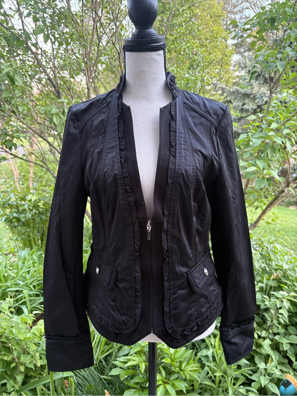 Size 8 White House Black Market Black Ruffle-Trim Suit Jacket